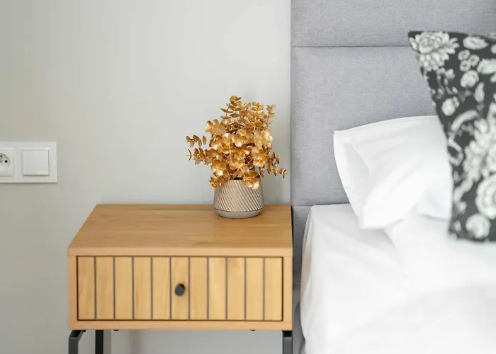 Appartamento Nowoczesne Very Berry W Poznaniu Z Parkingiem By Renters *