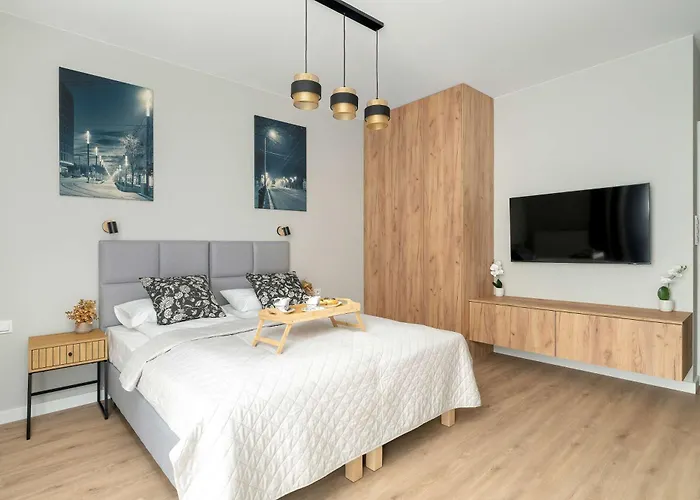 Nowoczesne Very Berry W Poznaniu Z Parkingiem By Renters *