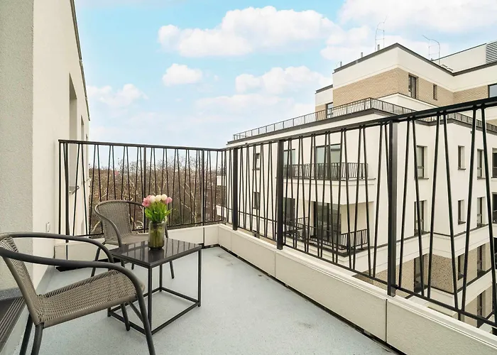 Nowoczesne Very Berry W Poznaniu Z Parkingiem By Renters Appartamento