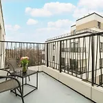 Nowoczesne Very Berry W Poznaniu Z Parkingiem By Renters Appartement