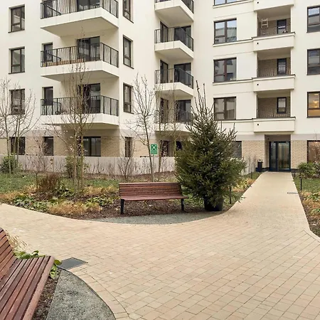 Appartement Nowoczesne Very Berry W Poznaniu Z Parkingiem By Renters Poznań