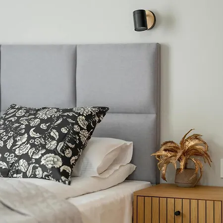 Appartement Nowoczesne Very Berry W Poznaniu Z Parkingiem By Renters